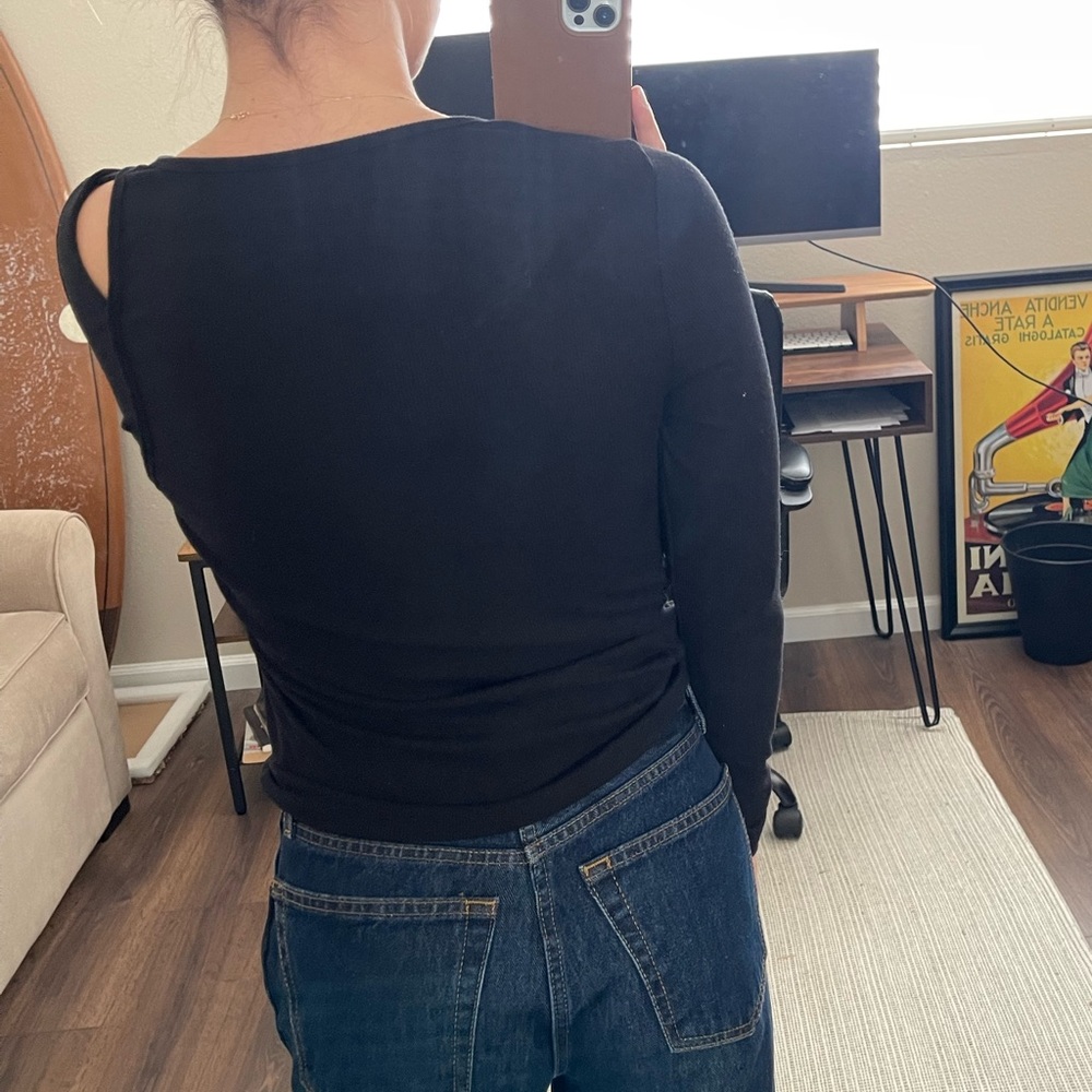 Ribbed Long Sleeve Tee - Picture 2 of 5
